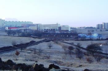 Budování skateparku. (© Prudký Martin, 03/2006)