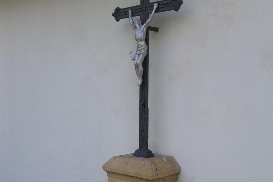 pomník padlého důstojníka v bitvě u Tovačova