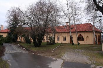 Západní křídlo (© Ivan Grisa, 03/2009)
