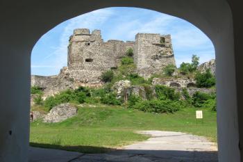 hrad od jižní brány (© Rodochrozit, 07/2013)