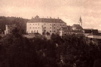 hrad od severu ( © August Prokop: Burgen und Schlösser, Brno 1888)