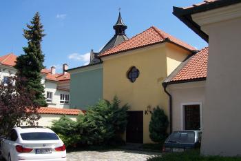 Kaple z areálu hotelu Octárna (© Ivo Rozehnal, 07/2013)