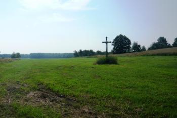 kříž, celkový pohled na bojiště (© Ondřej Štěpánek 07/2013)