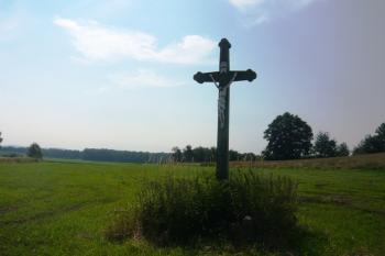 památník / kříž ( © Ondřej Štěpánek 07/2013)