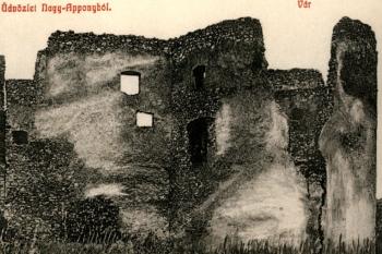 bašta Tereš od západu na pohlednici z poč. 20. století (© reprofoto: Slámka, Miroslav (ed.): Krajina hradov: slovenské hrady na starých pohľadniciach, IGES, Pezinok 2010)