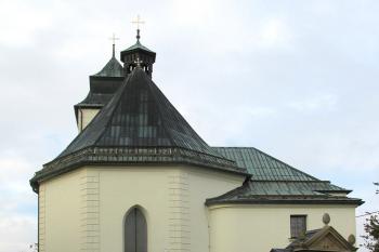 Kostel sv. Martina v Měrotíně západně od Litovle. (© Pavel Vítek  09/2022)