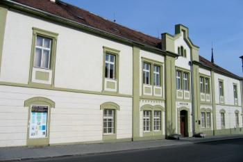 Regionální muzeum K. A. Polánka ( © Pavel Vítek 08/2006)