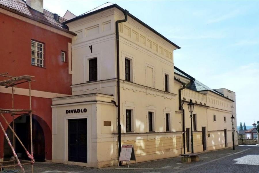 Divadlo Karla Hynka Máchy