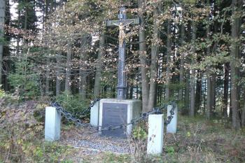 Kříž Bedřicha z Fürstenbergu na Starých Hamrech (© Martin Kovář, 10/2013)