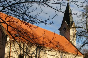 Kostel v Libušíně (© Jiří Špaček, 02/2016)
