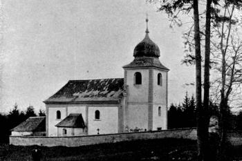 kostel od severu na počátku 20. století (© Antonín Podlaha: Soupis památek historických a uměleckých v Království Českém, sv. 24 Politický okres českobrodský, Archaelogická komise při České akademii císaře Františka Josefa pro vědy, slovesnost a umění, Praha 1907)
