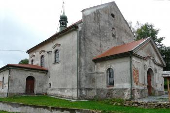 Kostel od severozápadu (© Jaroslav Valečka, 9/2013)