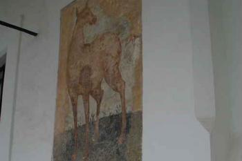 Sgrafito na nádvorní stěně prvního patra východního křídla (© Ivan Grisa, 05/2008)