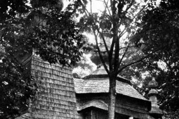 kostel na snímku z roku 1923 (© Vavroušek, Bohumil: Kostel na dědině a v městečku, Kvasnička a Hampl, Praha 1929)