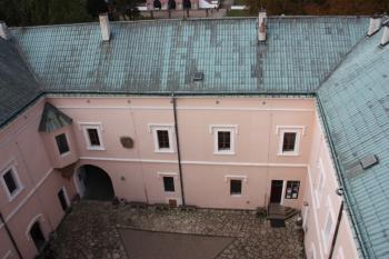 Severní křídlo ze zámecké věže ( © Ivan Grisa 10/2009)