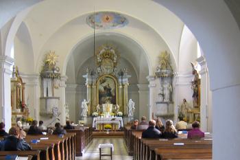 Kostel sv. Kateřiny Alexandrijské v Bílé Lhotě ( © Pavel Vítek 10/2013)