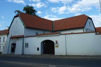  ( © Milan Caha 08/2012)