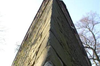 raně barokní bastion na východní straně opevnění hradu (© zdeněk komínek,11/2006)