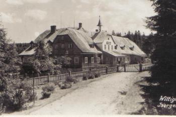 Smědava - Původní turistická chata na pohlednici z roku 1928 (soukr.sbírka IvoR) (© G.Krause - fotograf Halndorf)