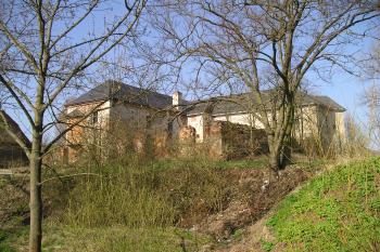 Tvrz Vranová Lhota (© Vlastislav Mareček, 04/2011)