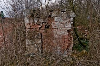 Vstup na hřbitov. (© Prudký Martin, 03/2014)