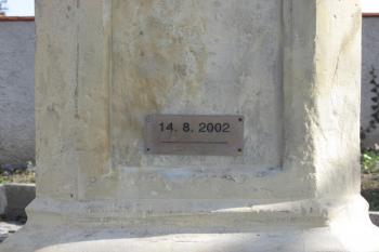 Křížek u kapličky v Kralupech nad Vltavou - Lobečku ( © Pavel Vítek 03/2014)