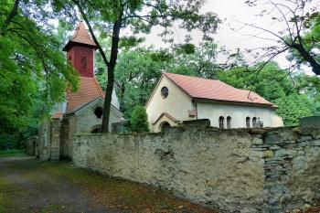 kostel Narození sv. Jana Křtitele (© František Kinař, 07/2016)