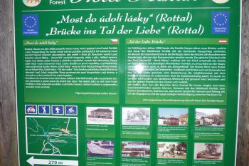 Informační tabule (© Josef Šamalík, 05/2013)