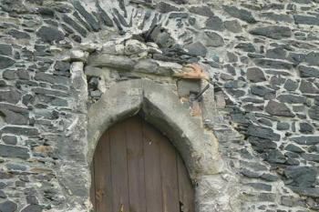 Detail portálu v 2. patře (© Václav Hájek 05/2006)