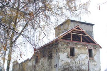 Lošany - tvrz (© Pavel Jarý,  10.11.2007)