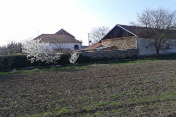 Pohled na Plachý mlýn (© Ivo Rozehnal, 03/2014)