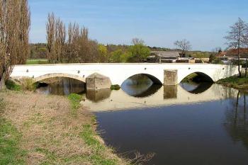  ( © Luděk Pitter 04/2004)