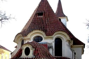 Kostel sv. Vojtěcha ve Sluhách (© Pavel Vítek 02/2014)