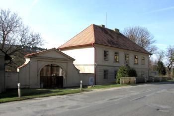 Fara v Kralupech nad Vltavou - Minice ( © Pavel Vítek 03/2014)