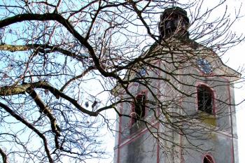 Kostel sv. Václava v Ratboři ( © Pavel Vítek 02/2014)