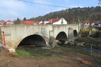 Barokní most v Sazené ( © Pavel Vítek 03/2014)