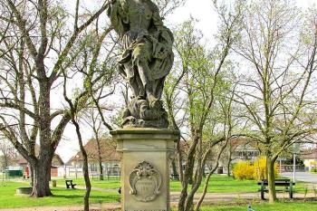 Socha sv. Markéty v Obříství (© Pavel Vítek 04/2014)