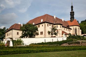 pohled od jihovýchodu (© Pavel Zany Komárek 4. 8. 2012)