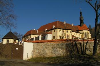 Františkánský klášter (© Daniela Endrštová, 4/2006)