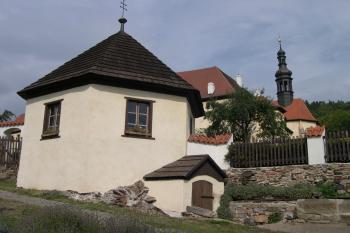 Zahradní pavilon (© Ivan Grisa, 09/2004)