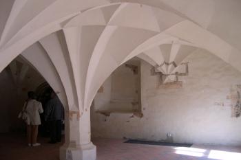 Velká síň Popelových pokojů (© Ivan Grisa, 09/2004)
