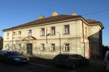 Fara v Zásmukách ( © Pavel Vítek 02/2014)