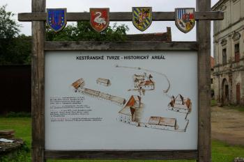 Kestřany (© Milan Smoleň, 05/2010)