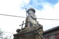sloup se sochou sv. Rocha a sv. Rozálie