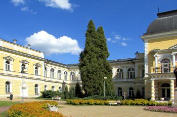 Císařské lázně ve Františkových Lázních ( © Pavel Vítek 05/2014)