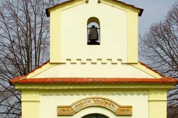 Kaple sv. Cyrila a Metoděje ve Velké Bučině u Velvar. (© Pavel Vítek 04/2014)