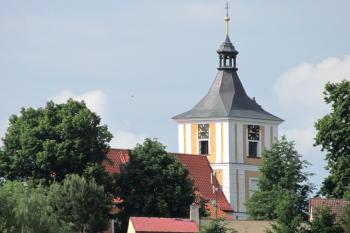 Kostel Narození Panny Marie v Kostelci nad Vltavou ( © Pavel Vítek 06/2014)