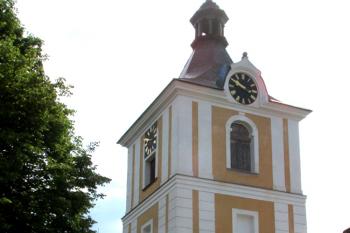Kostel Narození Panny Marie v Kostelci nad Vltavou ( © Pavel Vítek 06/2014)