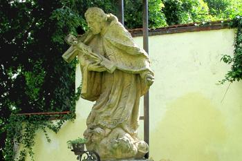 Kostel Narození Panny Marie v Kostelci nad Vltavou ( © Pavel Vítek 06/2014)