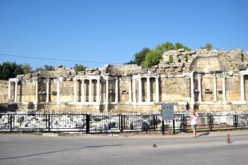 Nymphaeum v tureckém Side ( © Pavel Vítek 07/2019)